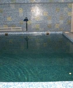 Бассейн в спортивном клубе Заря Бассейн в спортивном клубе Заря